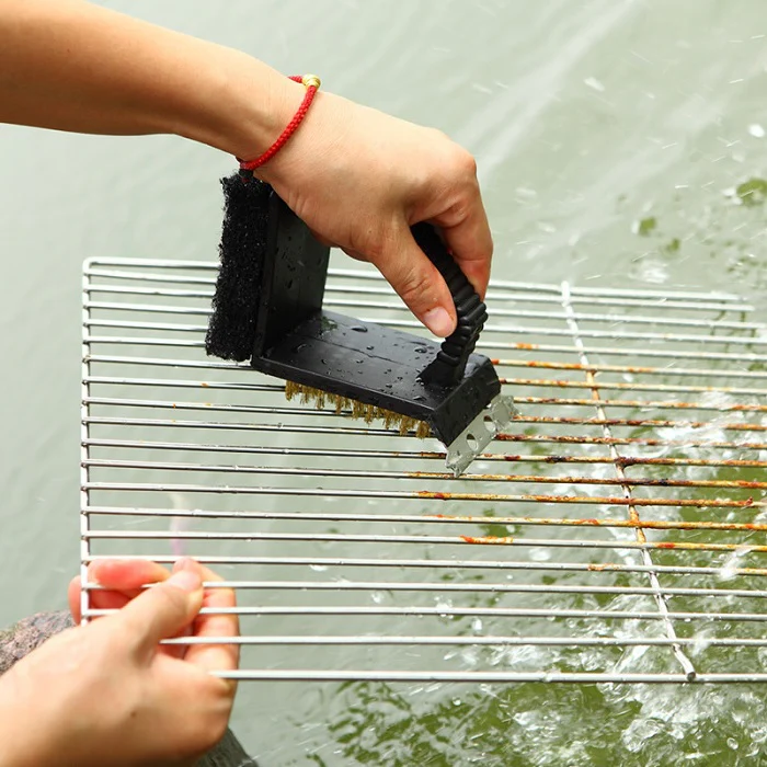 3 in 1 BBQ Cleaning Grill Brush and Scraper - Image 5
