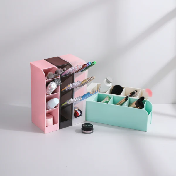 4 Grid Desktop Pen & Cosmetic Holder – Multi-Purpose Desk Organizer for Stationery & Makeup (Random Color-Pack of 1) - Image 4