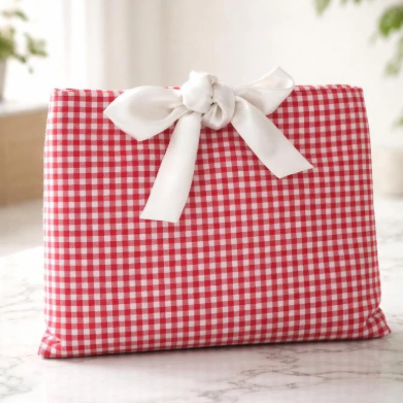 Gingham Laptop & Book Cover Sleeve – Stylish Protective Sleeve for Laptop, Notebook & Books - Image 2