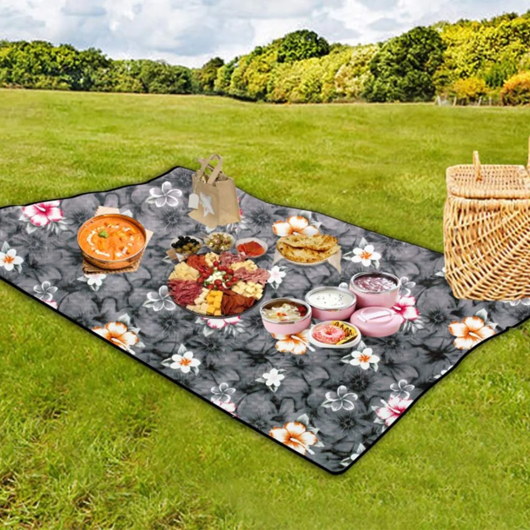 Large Picnic Mat (135×150cm) – Waterproof, Foldable Outdoor Blanket for Picnic, Beach, Camping & Travel (Random Print - Pack of 1) - Image 5